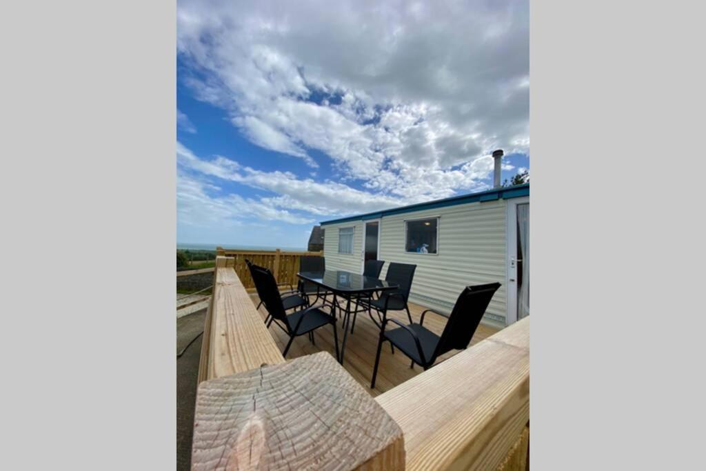 Snowdon Bay - North Wales - Stunning Llyn Peninsula Mountain & Ocean Views - Wilde Retreats Villa พุชเฮลี ภายนอก รูปภาพ