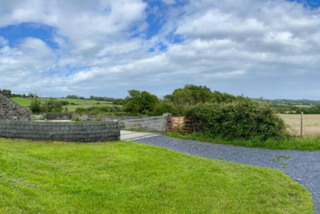 Snowdon Bay - North Wales - Stunning Llyn Peninsula Mountain & Ocean Views - Wilde Retreats Villa พุชเฮลี ภายนอก รูปภาพ
