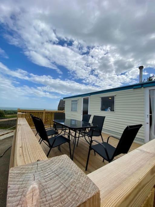Snowdon Bay - North Wales - Stunning Llyn Peninsula Mountain & Ocean Views - Wilde Retreats Villa พุชเฮลี ภายนอก รูปภาพ